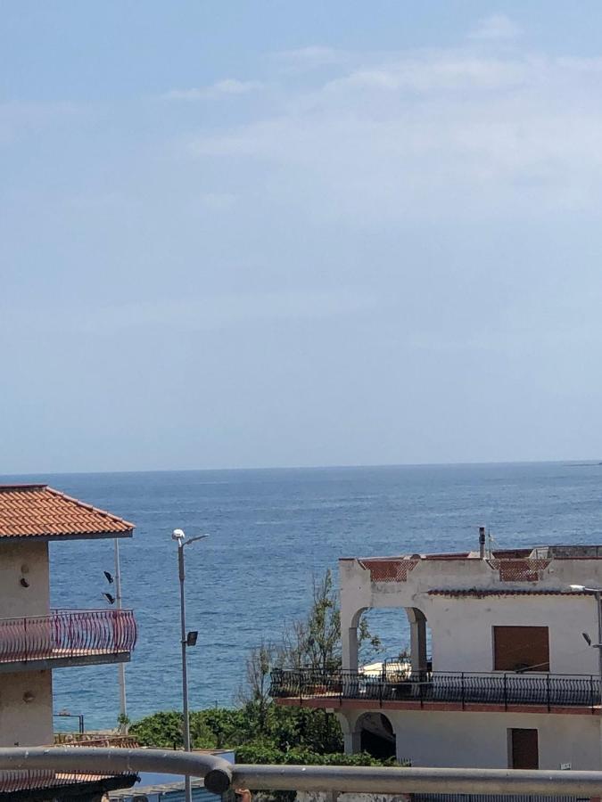 Appartamento Casasolemare Fondachello 폰다첼로 외부 사진